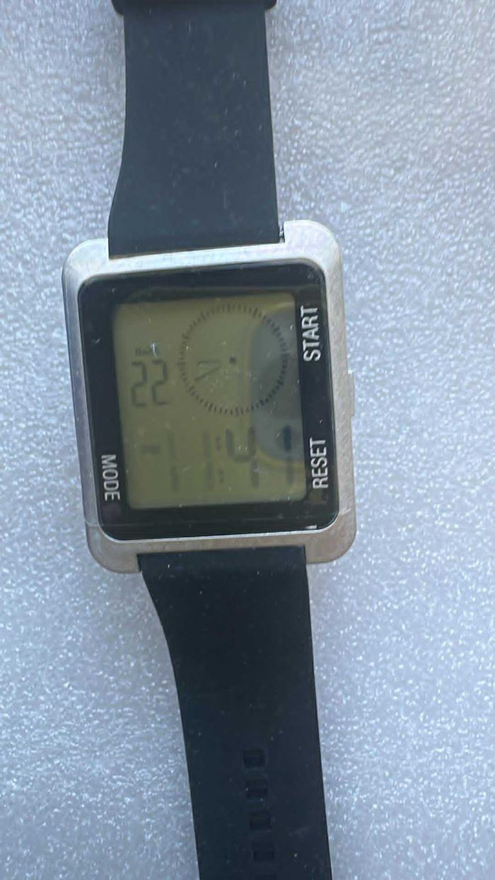 montre homme neuve noire. - photo numéro 2