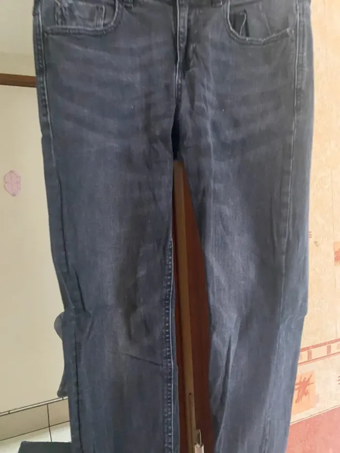 🖤 Jean Femme Zara Taille 38 – Coupe Slim Élégante – Très Bon État 🖤 - photo numéro 2