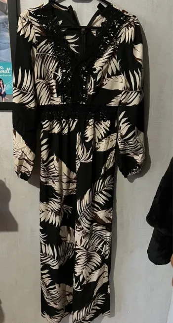 Combinaison avec motifs