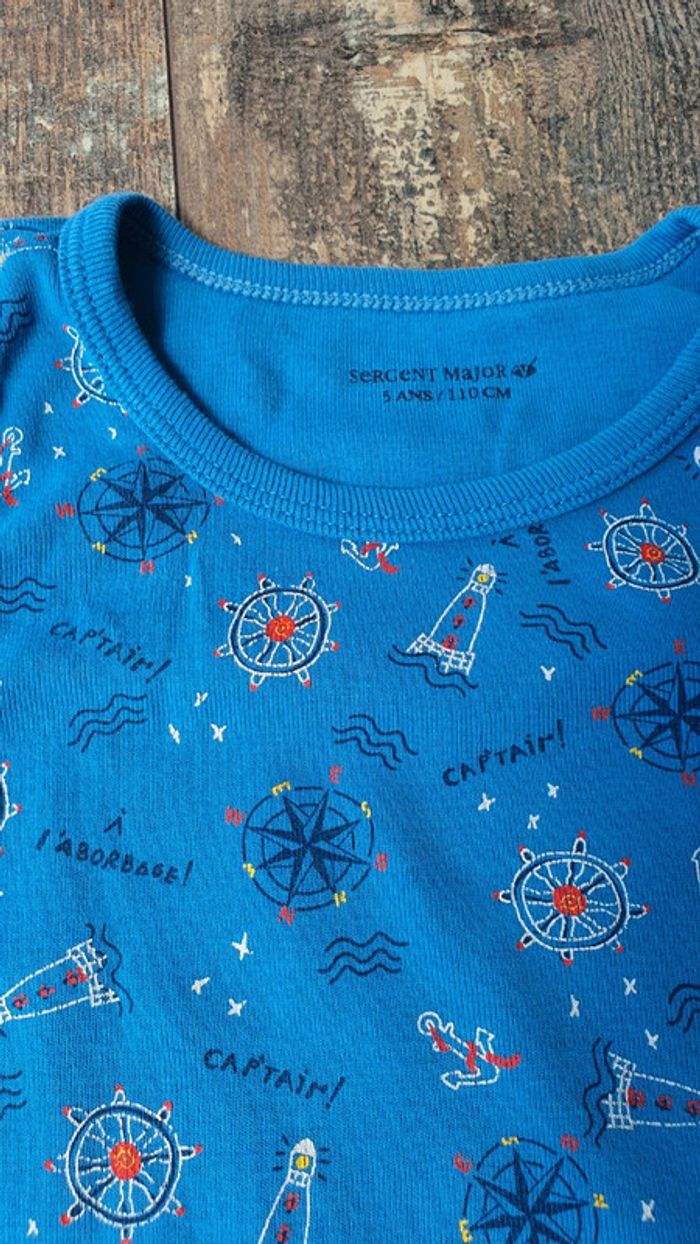 Tshirt Sergent major 5 ans mais taille plutôt 4 ans en très bon état - photo numéro 2