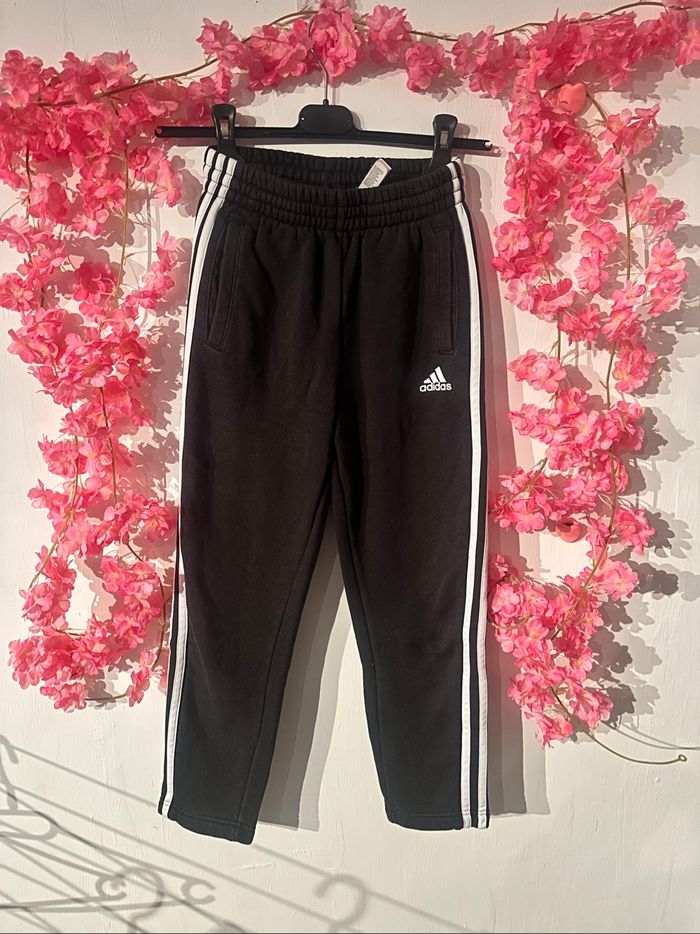 jogging adidas taille 9/10 ans