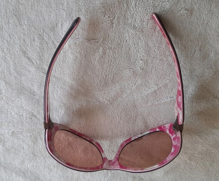 Lunette solaire - photo numéro 4