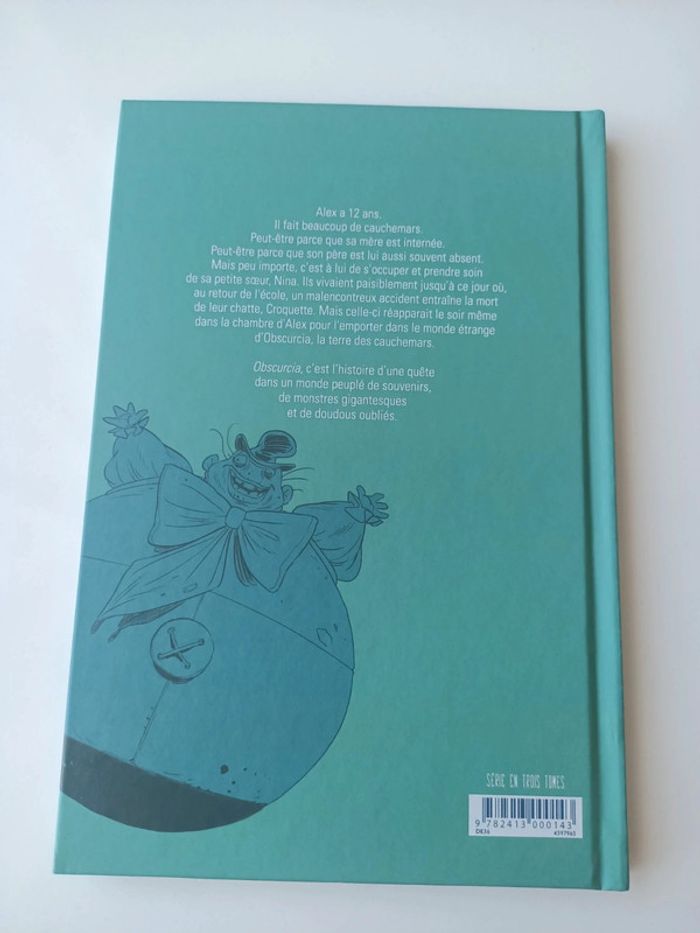 BD obscurcia chapitres 1 et 2 (édition delcourt) - photo numéro 3