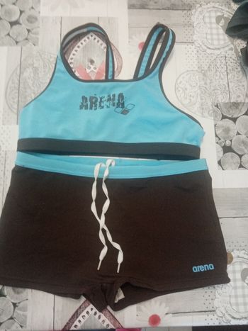 Maillot de bain taille 12ans arena