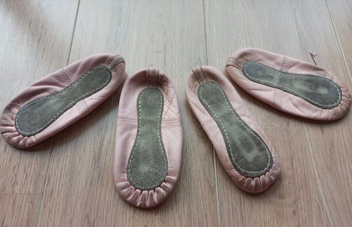 chaussons de danse Domyos pointure 23 - photo numéro 2