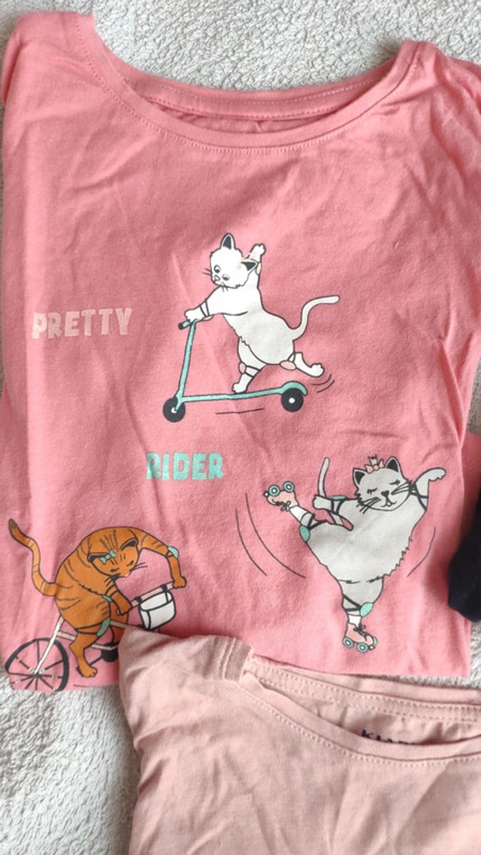 Lot de 3 Tshirt manches longues Kiabi 4 ans - photo numéro 3