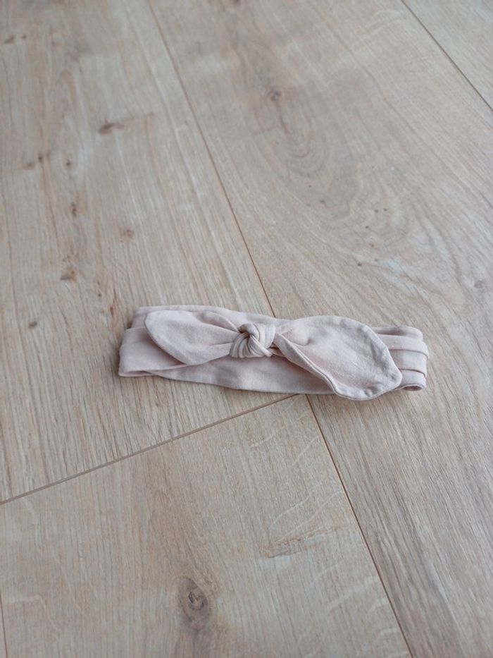 Bandeau noeud beige
