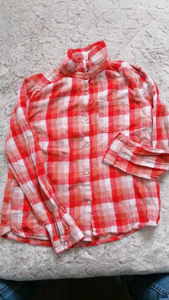 Chemise à carreaux rouges et blanches Kiabi 10 ans