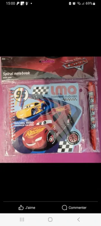 Cahier et stylo cars
