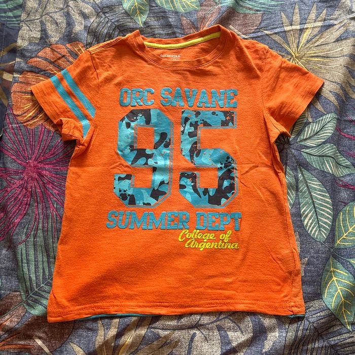 TEE shirt