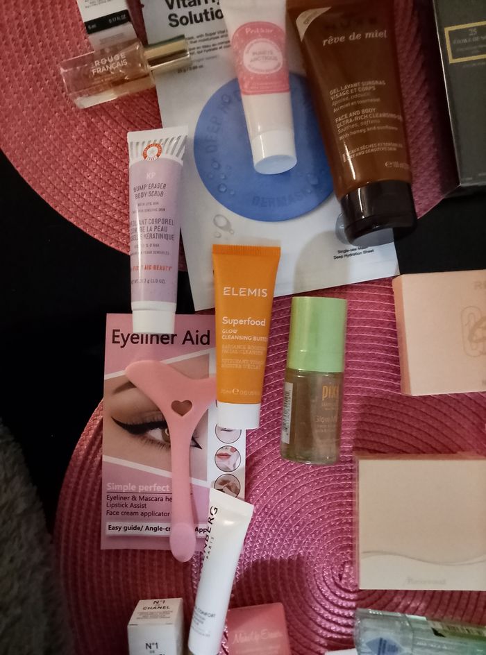 Lots 25 cosmétiques - photo numéro 9