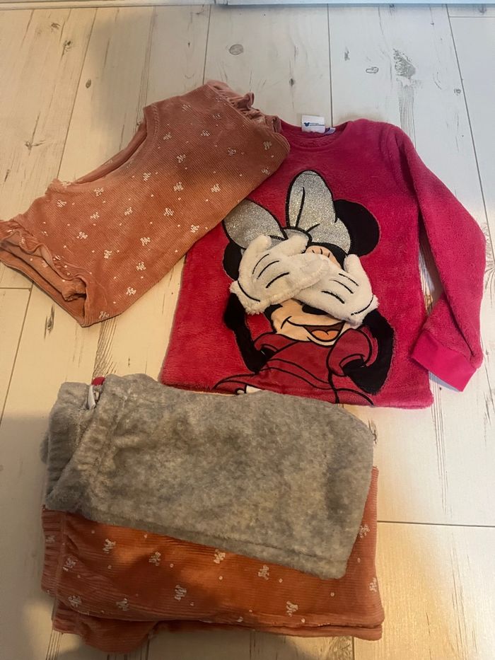 Lot pyjamas - photo numéro 2