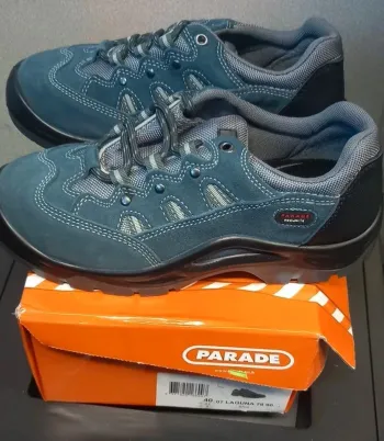 Neuves chaussures de sécurité taille 40