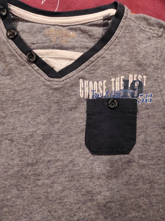 T shirt 2ans tbe - photo numéro 2