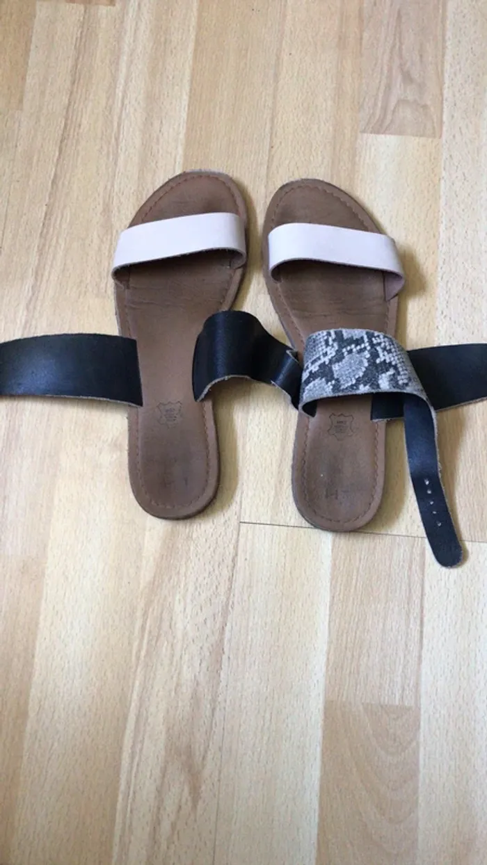 Sandales beiges et grises - photo numéro 4