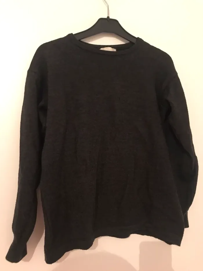 Pull noir