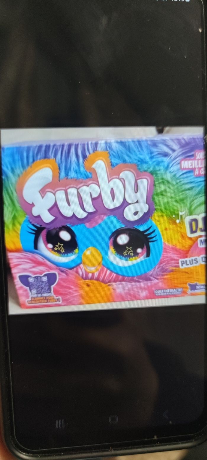 DJ Furby – Peluche Interactive Musicale