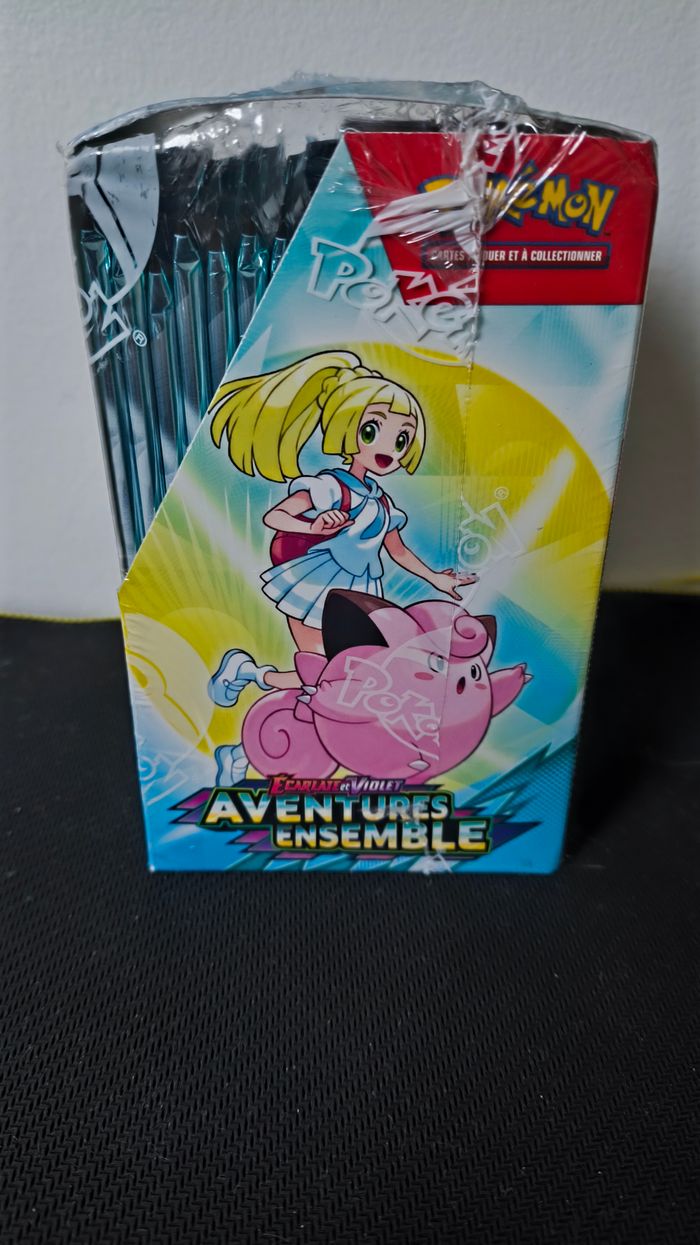 Demi display EV9 Pokémon