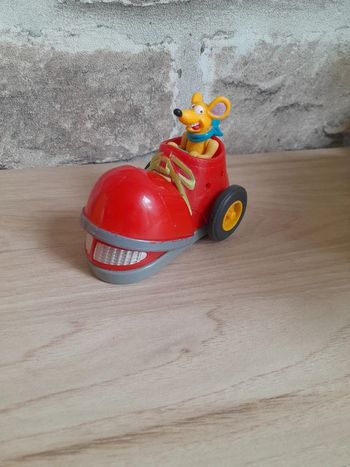 Voiture chaussure rigolote