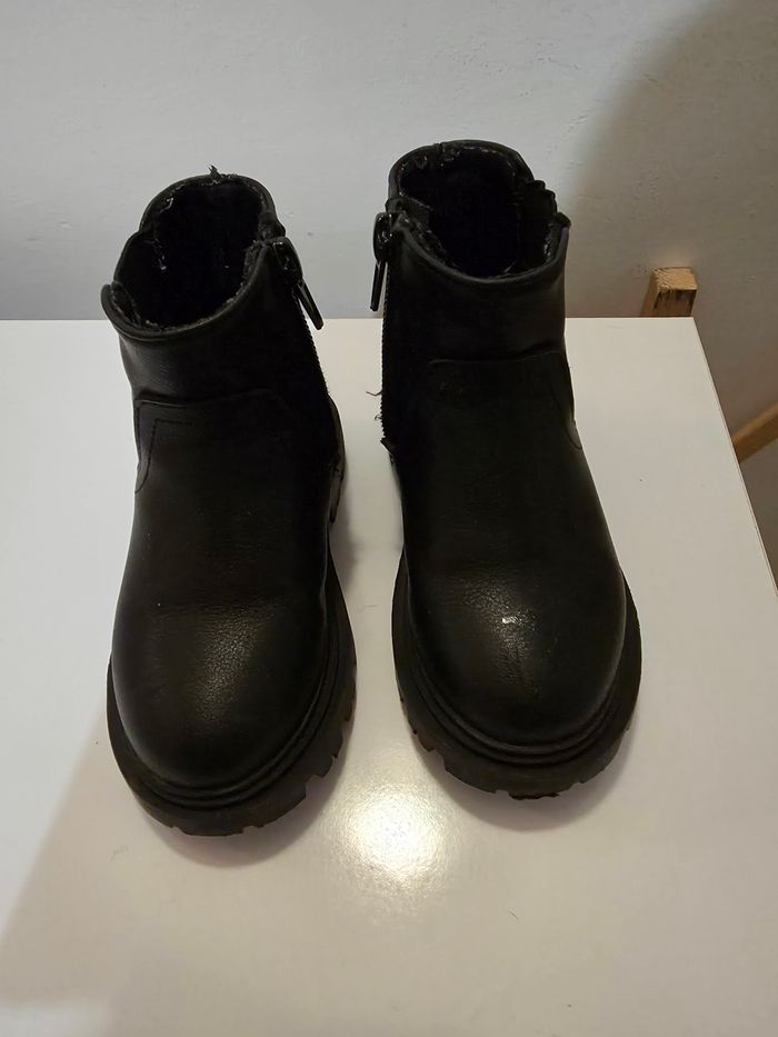 Bottines noir taille 23