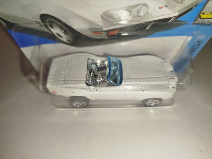 Hot Wheels '72 Stingray Convertible 2024 - photo numéro 5