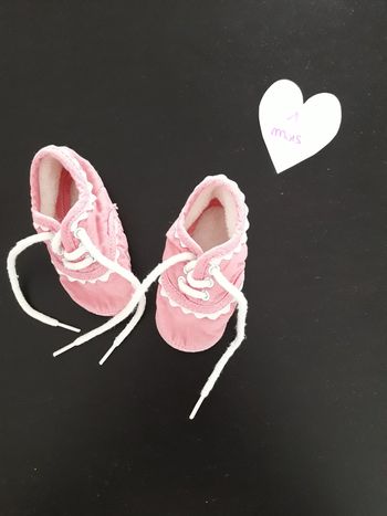 Chaussons rose 1 mois