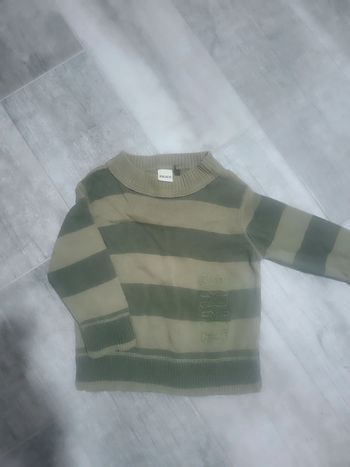 Magnifique pull ikks garçon 2ans