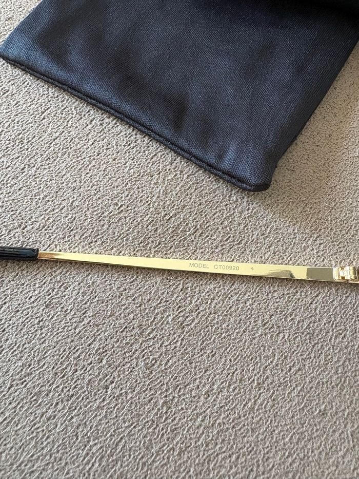 Lunette de soleil - photo numéro 3