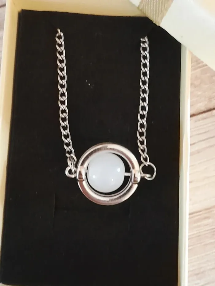 Collier pendentif, pierre de Lune, Bella Swan, Twilight - photo numéro 2