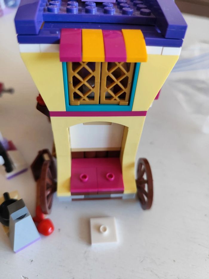 Lego Disney 41157 la caravane de Raiponce - photo numéro 7