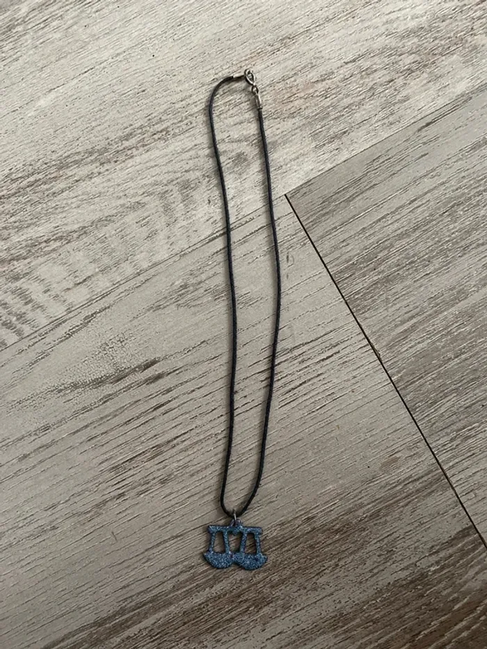 Collier signe Balance - photo numéro 3