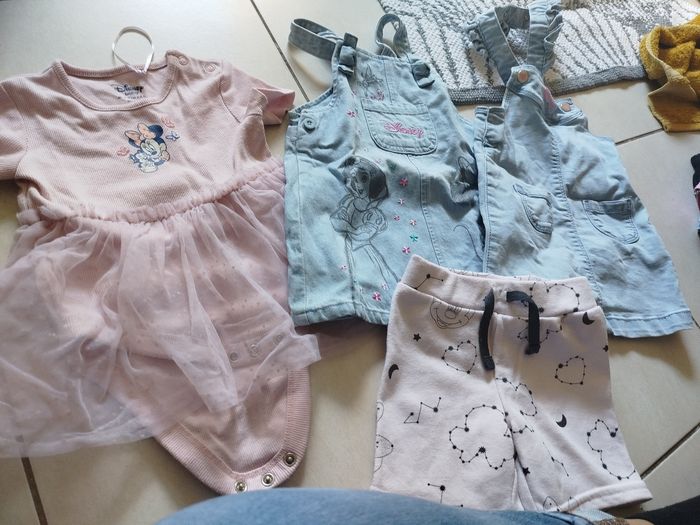 Lot de vêtements fille 6-9 mois - photo numéro 2