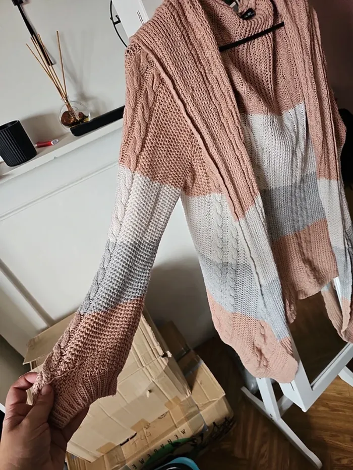 Gilet maille rose blanc gris t42-44 - photo numéro 2