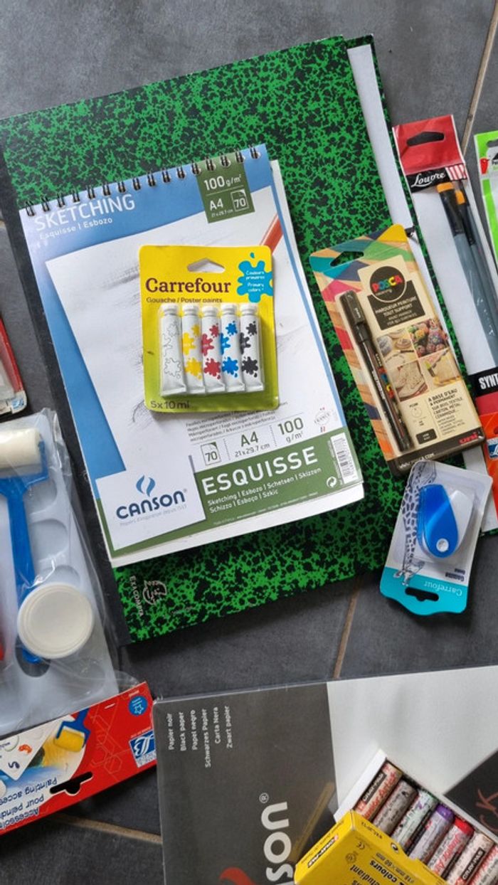 Lot dessin loisirs créatif ciseaux peinture pinceau feuille - photo numéro 2