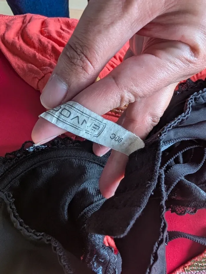 Soutien-gorge - photo numéro 3