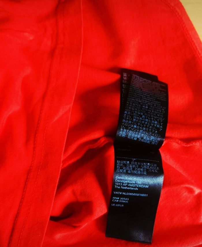 T-shirt manches courtes rouge Homme / Ado taille XS marque Calvin Klein 🎸 - photo numéro 6