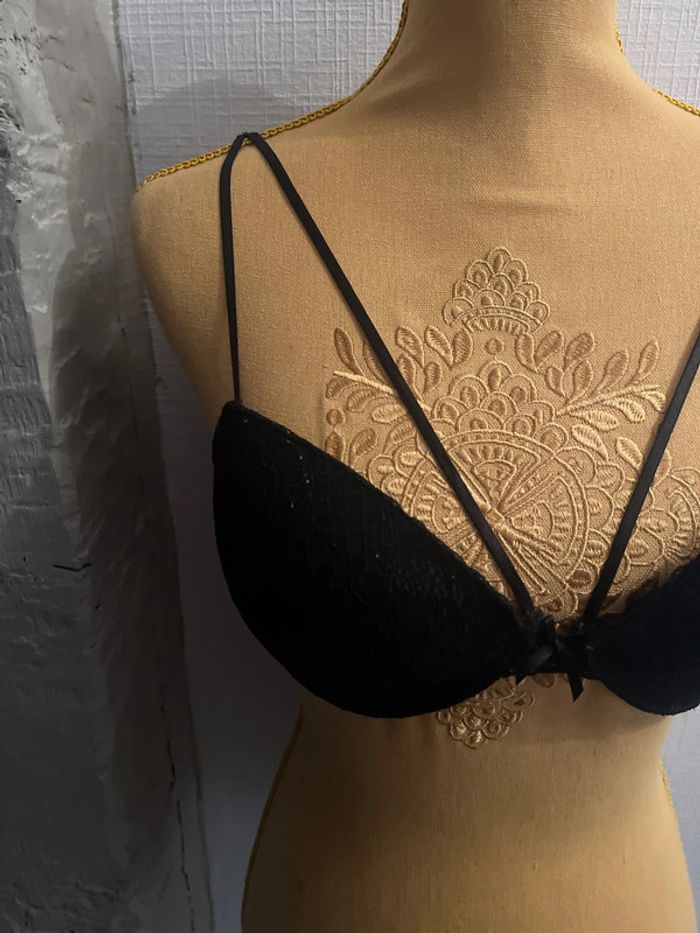 Joli soutien gorge - photo numéro 3