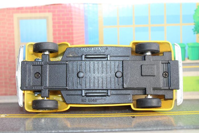 Welly Citroën 2 CV - photo numéro 10