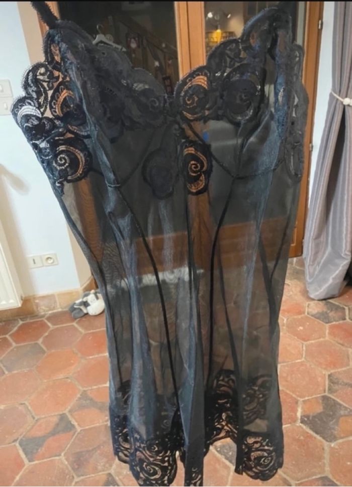 Nuisette en voile noir T 36 - photo numéro 2