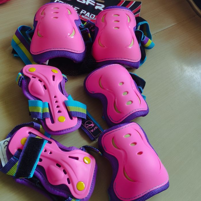 Ensemble de protection pour roller, skate Neuf - photo numéro 4