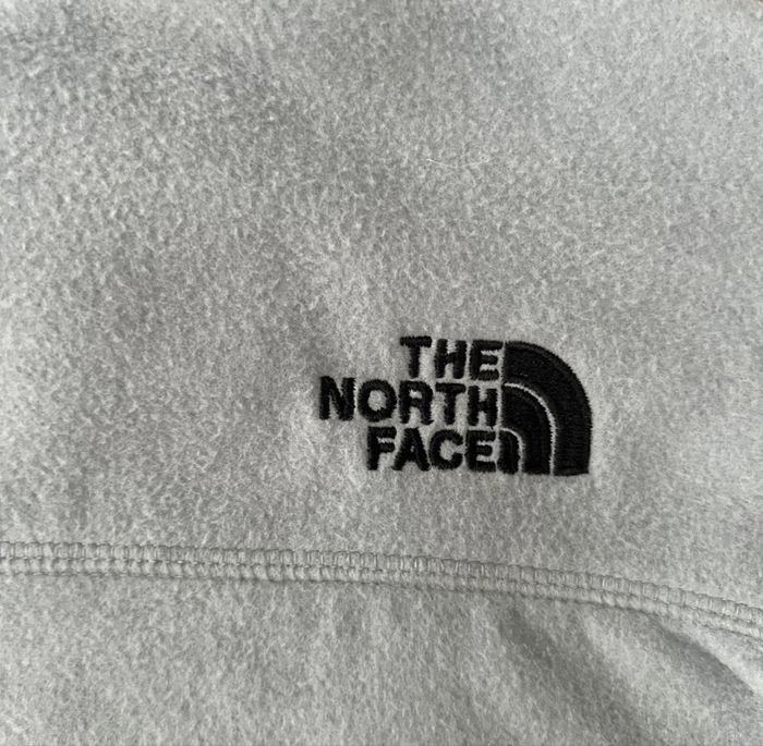 Sweat-shirt femme The North Face 100 Glacier 1/4 zip pull over polaire crop top gris claire - photo numéro 7