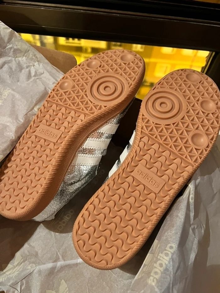 Adidas Originals Samba OG
39 - photo numéro 7