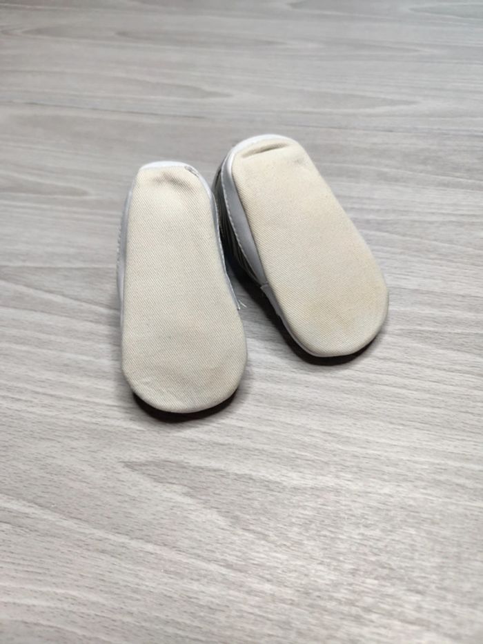 Chaussures bébé - Taille 19 - photo numéro 3