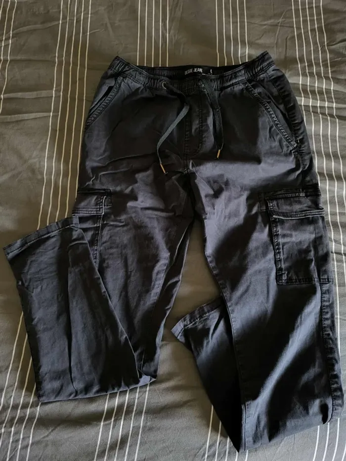 Pantalon cargo