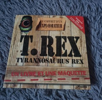 Le Coffret d'un explorateur (un livre et une maquette)