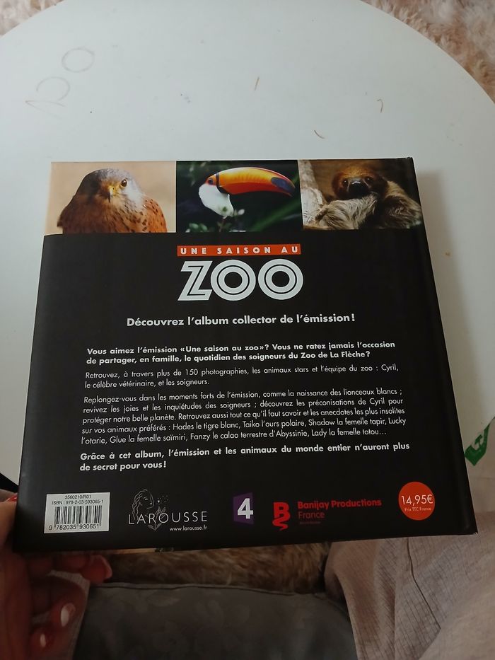 Livre une saison au zoo - photo numéro 2
