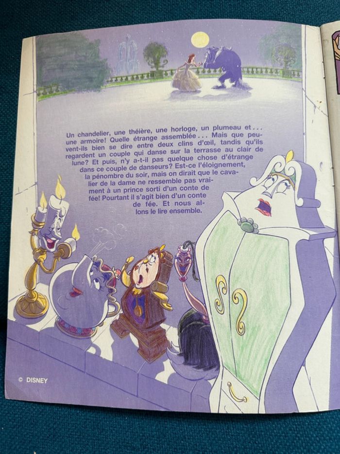 Album Panini stickers autocollants vignettes complet Disney La Belle et la Bête - photo numéro 3
