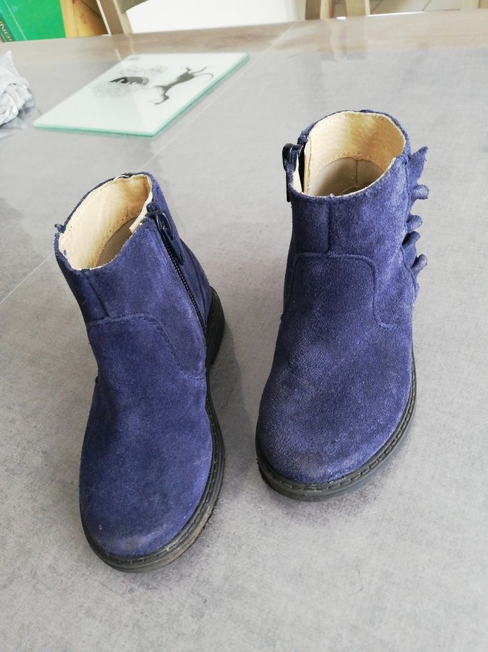 Chaussures bottines 24