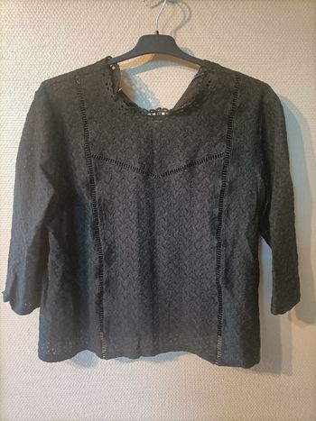Blouse broderie dentelle noir