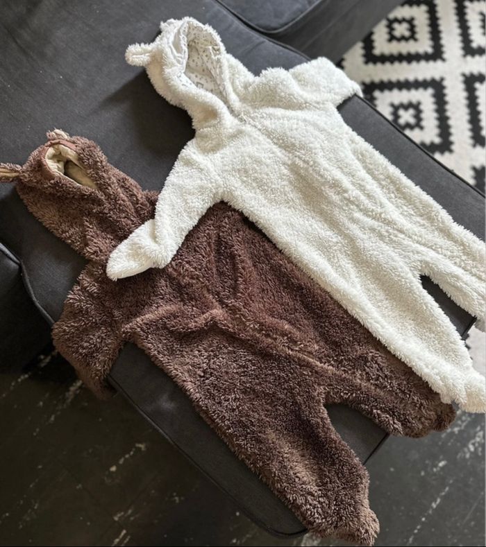 Lot de 2 combinaisons mixte 12 mois